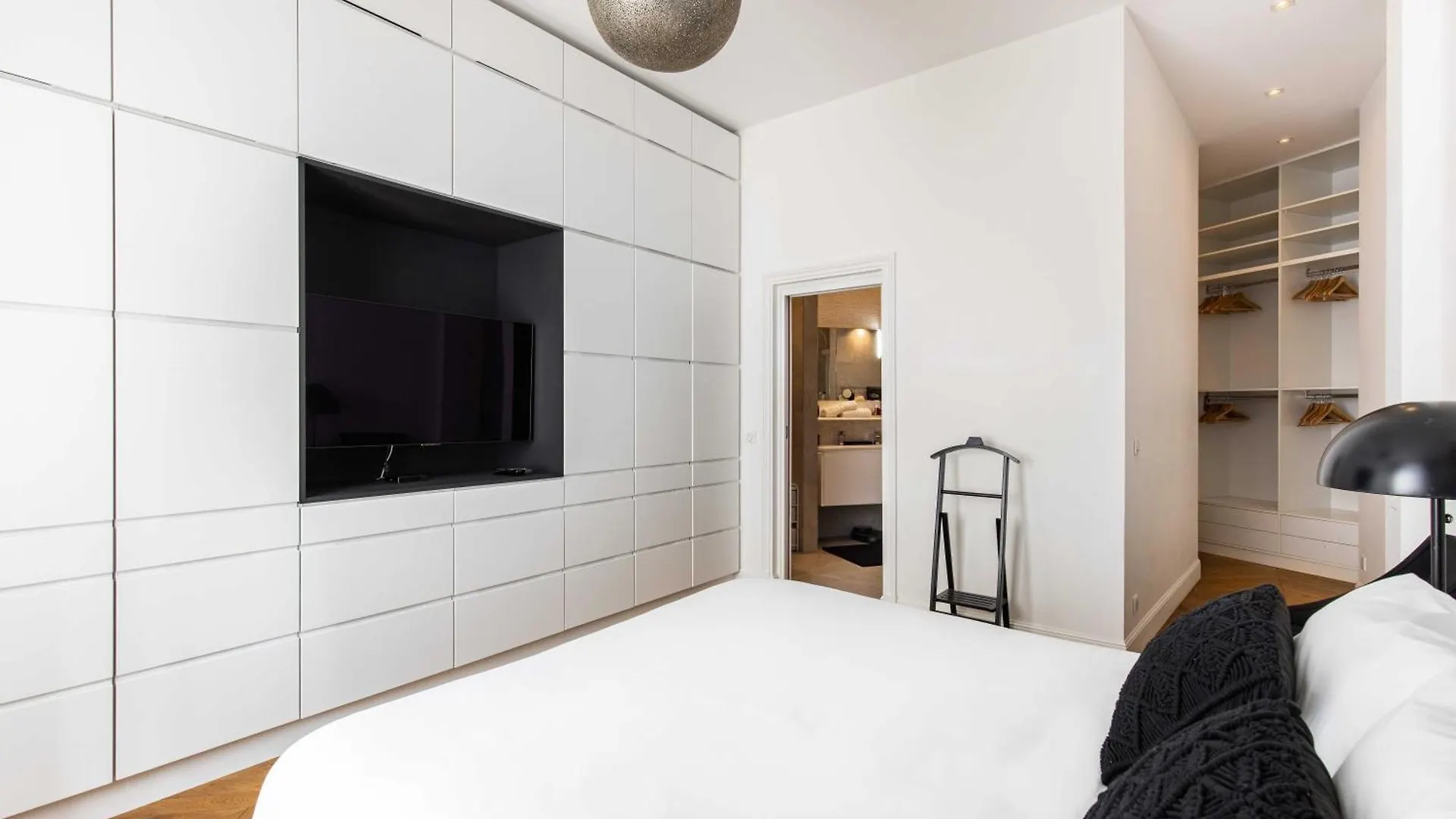 Luxury Apartment - 5Br-10P - Trocadero Paris France